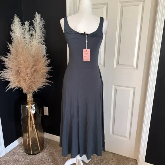 NWT QUINCE Tencel Jersey Fit & Flare Dress in Dark Olive
 size Small - Picture 10 of 12